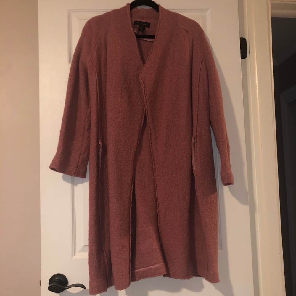 TAHARI wool coat